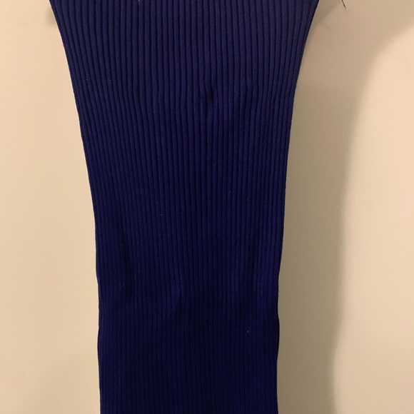 Dress - Picture 4 of 5